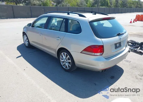 2014 Volkswagen Jetta Sportwagen 2.0L Tdi z USA, uszkodzony, nr VIN 3VWPL7AJ8EM618058